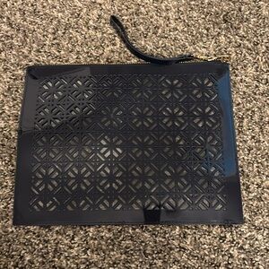 Navy Tory Burch Window Clutch
